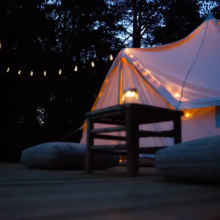 Glamping - A Living Overlooking The Ocean Luksustelt