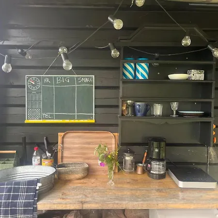 Luksustelt Glamping - A Living Overlooking The Ocean Hammarland